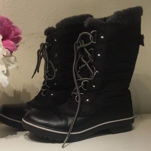 Womens snow boots